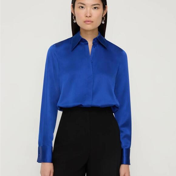 Lafayette 148 split-collar lustrous silk charmeuse with French cuff - Picture 2 of 9